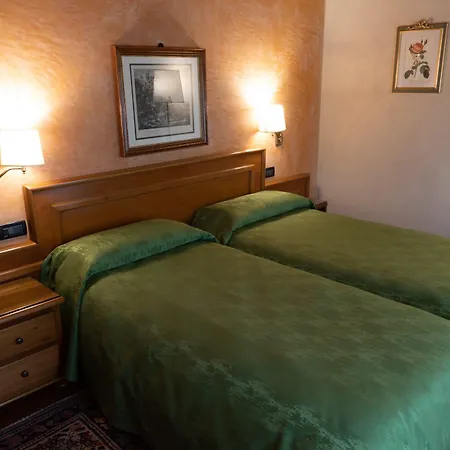 Отель Al Sole 3*