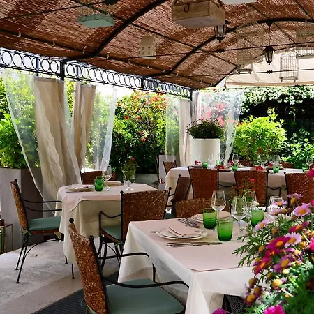 Отель Al Sole 3*